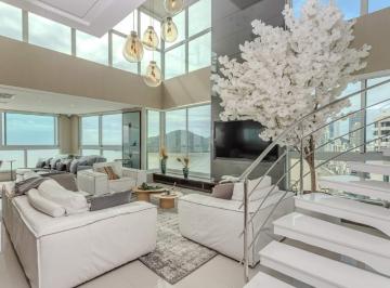 Apartamento · 462m² · 4 Quartos · 5 Vagas · Cobertura Triplex Frente Mar à venda no Ed. Catarina de Alexandria.