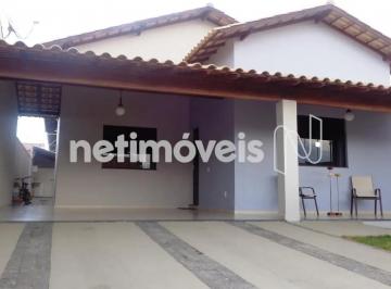 Casa · 180m² · 4 Quartos · 4 Vagas · Casa Moderna em Bairro Nobre de Bom Despacho – Alto padrão, conforto e segurança