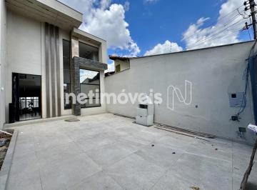 Casa · 158m² · 4 Quartos · 2 Vagas · Casa alto padrão moderna 4 quartos com suíte e quintal 180m²; à venda Planalto