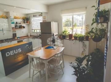 Apartamento · 50m² · 1 Quarto · 1 Vaga · Loft totalmente reformado em 2025, pronto para morar em Canasvieiras