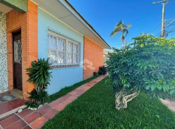Casa · 182m² · 2 Quartos · 1 Vaga · Casa térrea no bairro Tristeza, 1 vaga de garagem fechada - (2 casas no terreno)