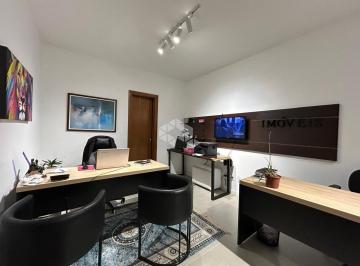 Comercial · 31m² · Sala comercial mobiliada no bairro Cidade Baixa com terraço privativo.