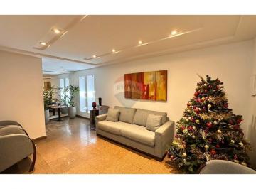 Apartamento · 212m² · 4 Quartos · 3 Vagas · Apartamento com 4 quartos na beira mar de Candeias - Edf. Arlindo Pontual