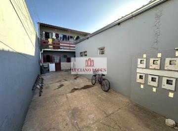 Casa de 8 quartos, Águas Claras · Oportunidade! Prédio para investimento- Qs 8 - Frente para o parque