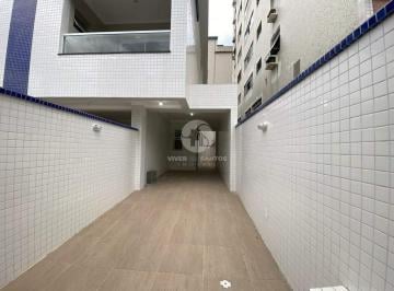 Casa · 120m² · 3 Quartos · 2 Vagas · Sobreposta Baixa com 2 suítes no Bairro Aparecida - Santos