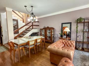 Casa · 360m² · 4 Quartos · 4 Vagas · Oportunidade - Casa Sobrado em Condomínio - Jardim das Colinas - 4 Dormitórios - 316m².