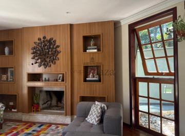 Casa · 325m² · 4 Quartos · 2 Vagas · Oportunidade - Casa - Condomínio - Residencial - No bairro Urbanova -  Portal da Serra - 295m².