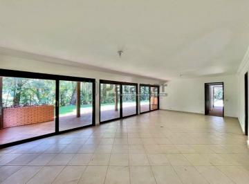 Casa · 610m² · 7 Quartos · 3 Vagas · Cond. Sto Antônio do Forte seteQ/cinco sts. Piscina, grande quiosque gourmet.