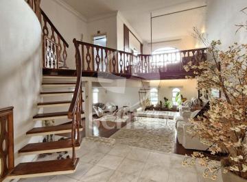 Apartamento · 225m² · 3 Quartos · 2 Vagas · Apartamento á Venda no Morumbi com 225m², 3 quartos sendo 3 suítes, 2 vagas.
