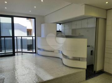 Apartamento de 1 quarto, São Paulo · Triplex à venda no Itaim Bibi