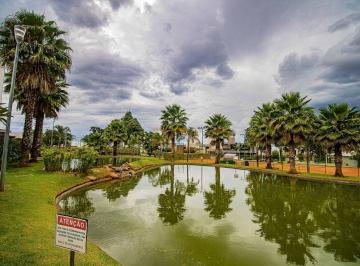 cb64a3b168ecb28fd190027041ae1520d0caf5e4 · Terreno à venda no Condomínio Varanda Sul em Uberlândia