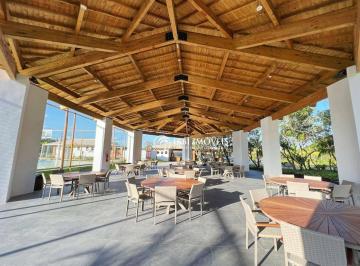 f8c4703e803f1fb1da2cbdf72770373edcd8d229 · Um apartamento pronto para viver com conforto