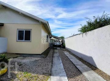 3ecdb94d · Casa, 5 dormitórios, 300 m², em Passagem de Maciambú (Ens Brito)