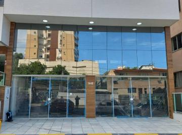 a3c2cba7abdf91ca13676b7713e41b5d7035c411 · Prédio Comercial com Elevador no bairro Estreito, em Florianópolis/SC.