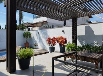 Casa · 202m² · 3 Quartos · 4 Vagas · Casa Residencial com 3 quartos ( 1 suíte ) com 202,2m² na Pedra Branca, Palhoça.