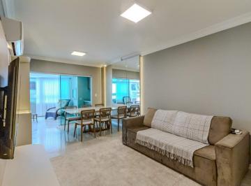 Apartamento · 235m² · 3 Quartos · 2 Vagas · Apartamento Diferenciado à venda no Centro em Balneário Camboriú.