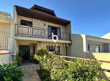 Casa · 263m² · 4 Quartos · 3 Vagas · Sobrado à Venda no Pilarzinho com 4 quartos sendo