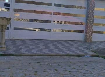 Casa de 2 quartos, Praia Grande · Sobrado Praia Caiçara 50 metros do Mar 2 quartos 2 banheiros