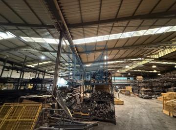 Comercial · 2800m² · Galpão com 2800m² no Presidente Dutra