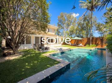 Casa · 484m² · 3 Quartos · 6 Vagas · Sobrado em Condomínio à venda em Campinas - Condomínio Vila das Verbenas, 3 quartos 484 m² por 3.700