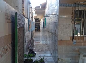 Casa de 3 quartos, Itanhaém · Casa de 6 cômodos o terreno mede 5 de frete pro 25
