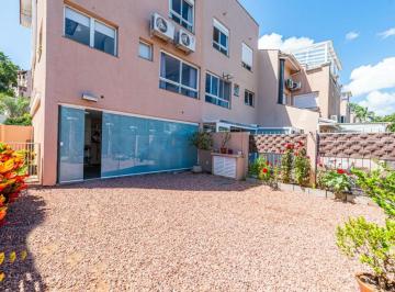 Casa · 231m² · 2 Quartos · 2 Vagas · Casa de Esquina exclusiva em condominio fechado!!!