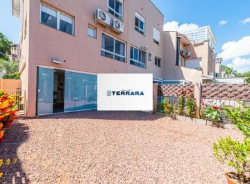 Casa · 231m² · 3 Quartos · 2 Vagas · Casa de Esquina exclusiva em condominio fechado!!!