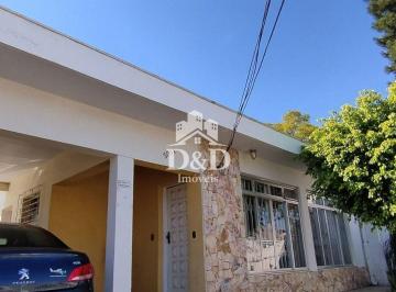 Casa · 200m² · 4 Quartos · 2 Vagas · Casa Padrão Excelente Casa com 4 Quartos e Área de Lazer