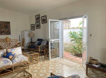 870fe4242bac3e78d2b0467d6634f781b9c934b0 · Casa para locação anual com 250 metros no Guarujá, praia da Enseada, região Aquário.