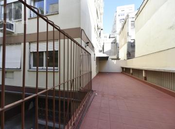 Apartamento · 57m² · 2 Quartos · 1 Vaga · Apartamento com 2 dormitórios e terraço na Cristóvão Colombo!