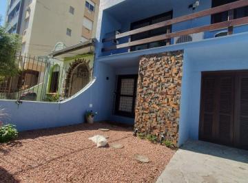 Casa · 168m² · 3 Quartos · 1 Vaga · Sobrado no Menino Deus de 3 dormitórios e vaga
