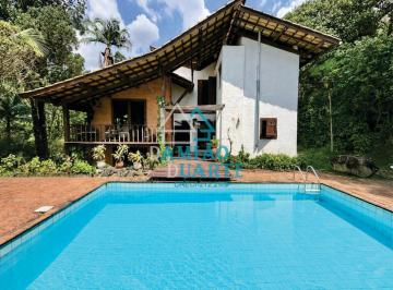 Casa · 304m² · 3 Quartos · 6 Vagas · Vende-se casa 3d/1ste. Rústica, projeto único c/ materiais de demolição. 3