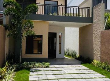 Casa de 4 quartos, Eusébio · Duplex Alto Padrão no Eusébio, 161m2, 4 Quartos, 3 Suítes, Varandão Gourmet, 4 Vagas, Imperdível!