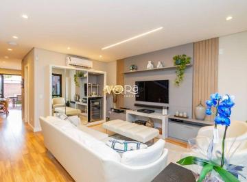 Casa · 238m² · 3 Quartos · 2 Vagas · Sobrado/Casa com 3 quartos em Condomínio no Água Verde