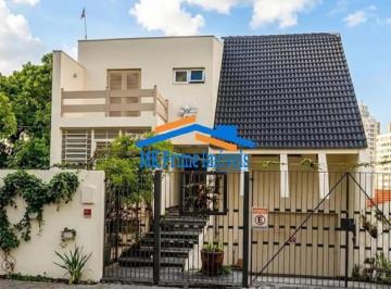 Casa · 400m² · 5 Quartos · 4 Vagas · Casa no Jaguaré: 400m², 5 Dormitórios, 2 Suítes e 4 Vagas de Garagem!