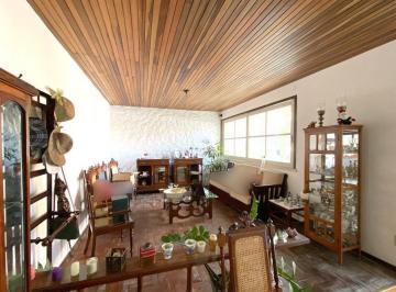 Casa · 249m² · 3 Quartos · 2 Vagas · Casa à Venda - Vila Paris, 3 Quartos, 249 m2