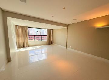 Apartamento de 4 quartos, Águas Claras · Apartamento 4 Quartos - Reformado - Com Closet - Portal das Andorinhas - Águas Claras