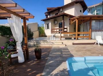 Casa · 180m² · 4 Quartos · 2 Vagas · Casa 4 Quartos com 1 Suíte e 180m² - Pedra Branca