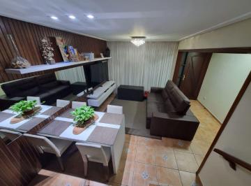 Casa de 3 quartos, São Bernardo do Campo · Sobrado com 130m², 3 dormitórios, 2 vagas e área gourmet - Assunção/SBC