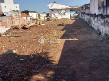 Terreno · 500m² · Terreno com área total de 500 m2, medindo 10x50 m.