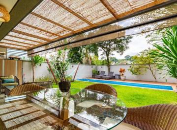 Casa · 424m² · 4 Quartos · Casa à venda - no Jardim Cordeiro