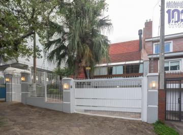 Casa · 282m² · 4 Quartos · 2 Vagas · Casa com piscina no Chácara das Pedras