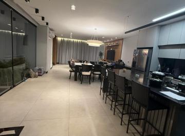 Casa de 3 quartos, São Paulo · SOBRADO EM FRENTE A PRAÇA