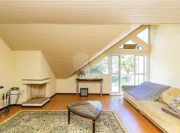 Casa de 3 quartos, Curitiba · Residência em condomínio à venda no Cabral com 254m² bem distribuídos
