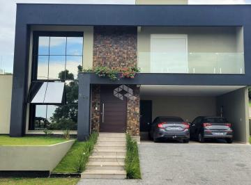 Casa · 294m² · 4 Quartos · 2 Vagas · Casa em condomínio fechado com 4 suítes e piscina privativa - Ingleses