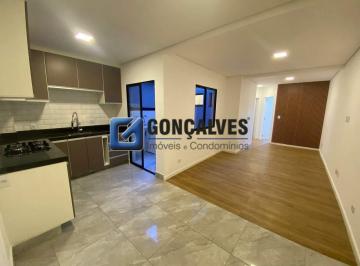 Sala dois ambientes integrada a Cozinha · Aluguel: Apartamento 2 Quartos com Suíte, Varanda e 1 Vaga na Vila Valparaíso