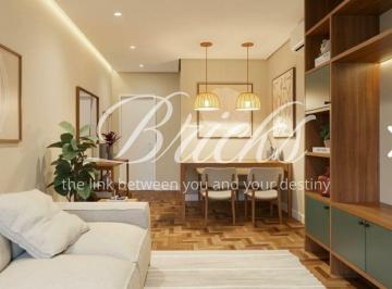 Apartamento · 81m² · 2 Quartos · 1 Vaga · APARTAMENTO REFORMADO- 2 DORMITÓRIOS- ITAIM BIIBI