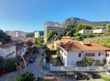 Apartamento · 49m² · 1 Quarto · Quarto e sala em rua nobre, silenciosa e arborizada com vista ampla e sol da manhã