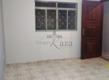Casa · 80m² · 2 Quartos · 2 Vagas · Oportunidade - Casa - Bosque dos Eucaliptos - 2 Dormitórios - 80m².