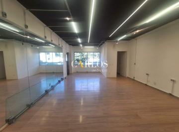 Comercial · 48m² · 1 Vaga · Sala comercial de 48 m² no Lourdes com vaga de garagem e acabamento moderno
